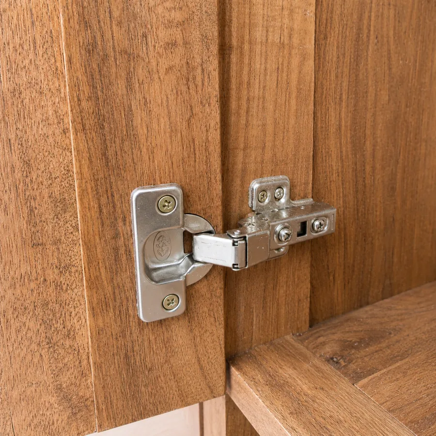 Bisagra articulada interior para cocina